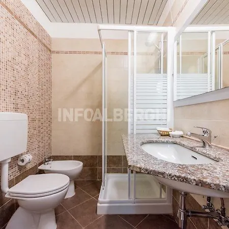 Amico Hotel 3*